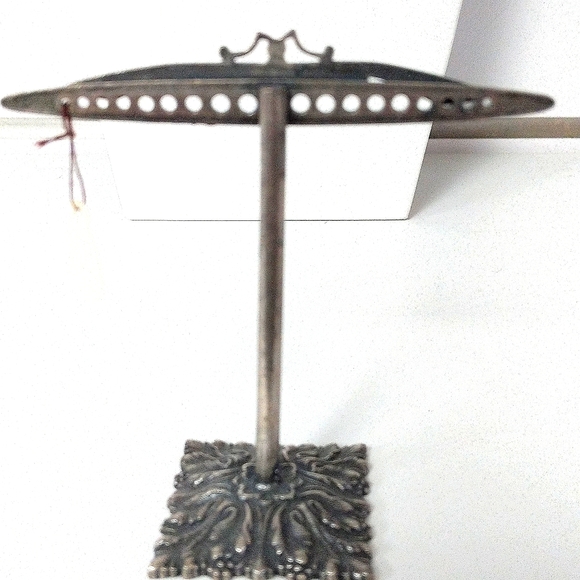 Earring Tree - Picture 3 of 5